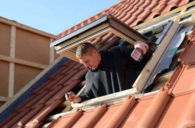 Pose de fenêtres de toit Velux au Peyrat